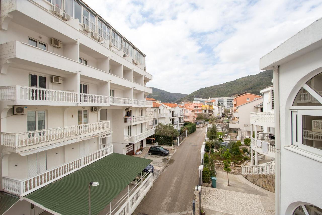 Apartments & Rooms Nikolic Budva Kültér fotó