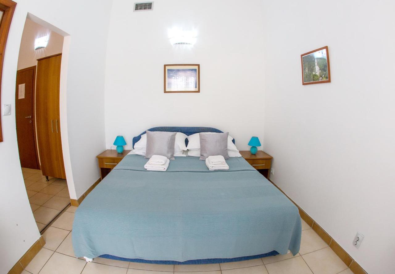 Apartments & Rooms Nikolic Budva Kültér fotó