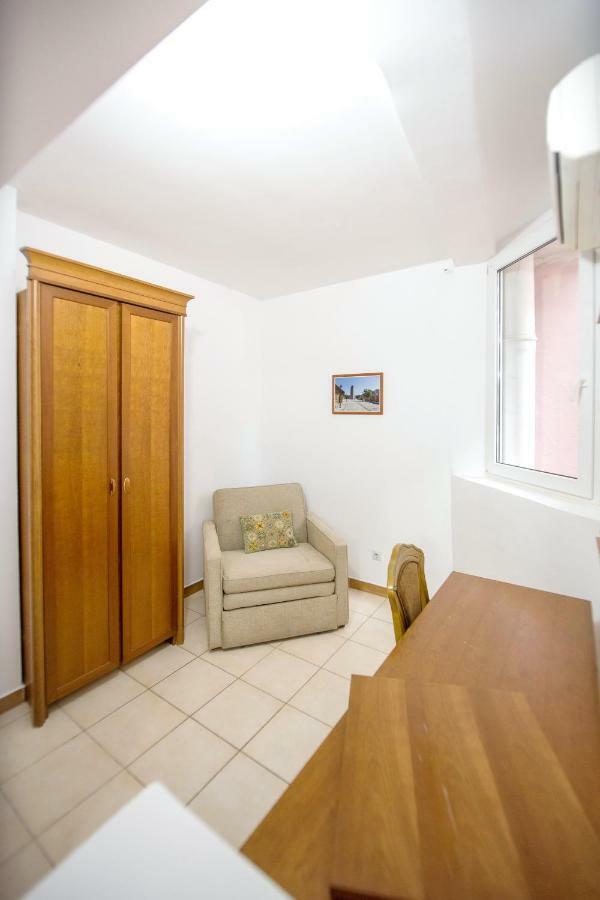 Apartments & Rooms Nikolic Budva Kültér fotó
