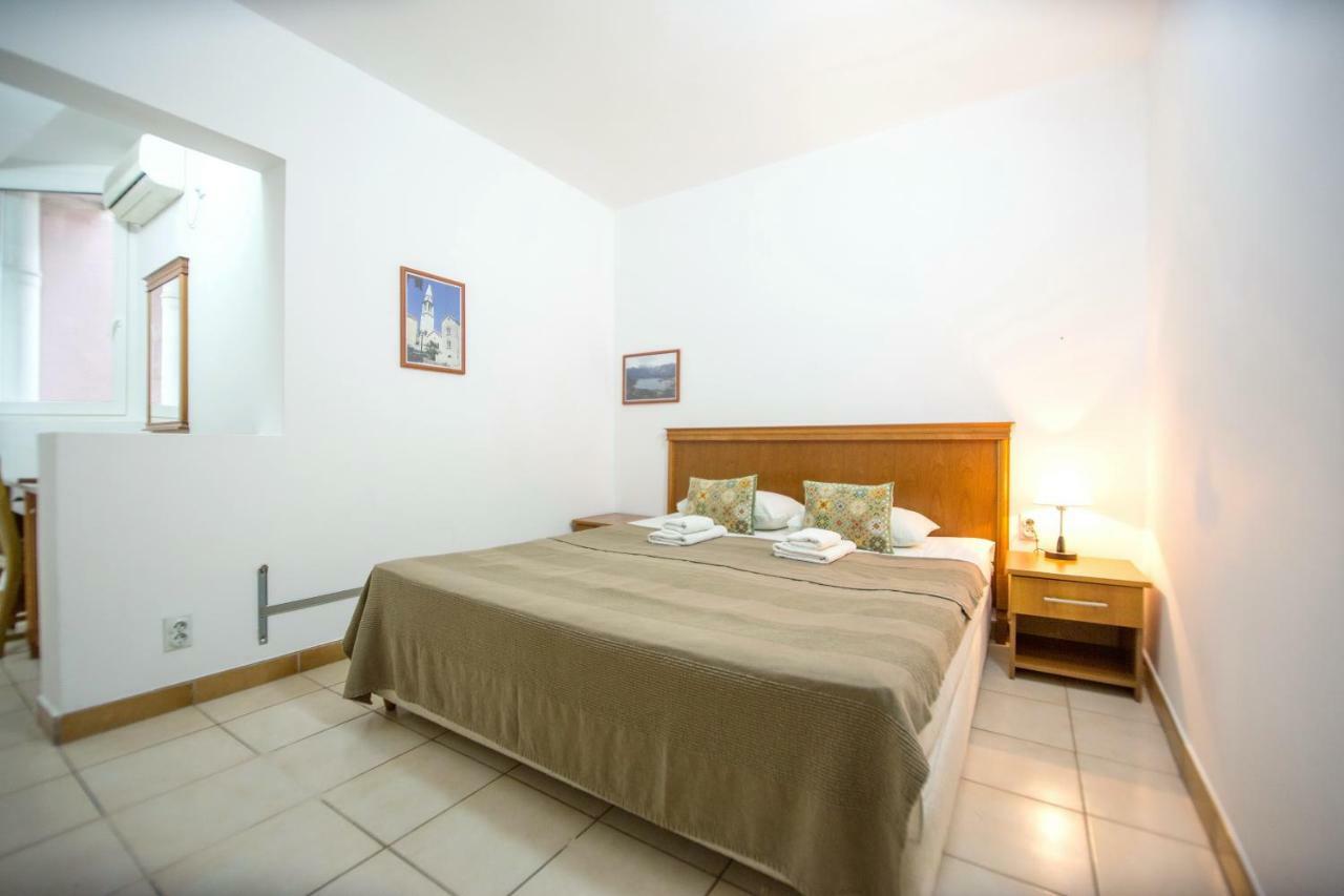 Apartments & Rooms Nikolic Budva Kültér fotó