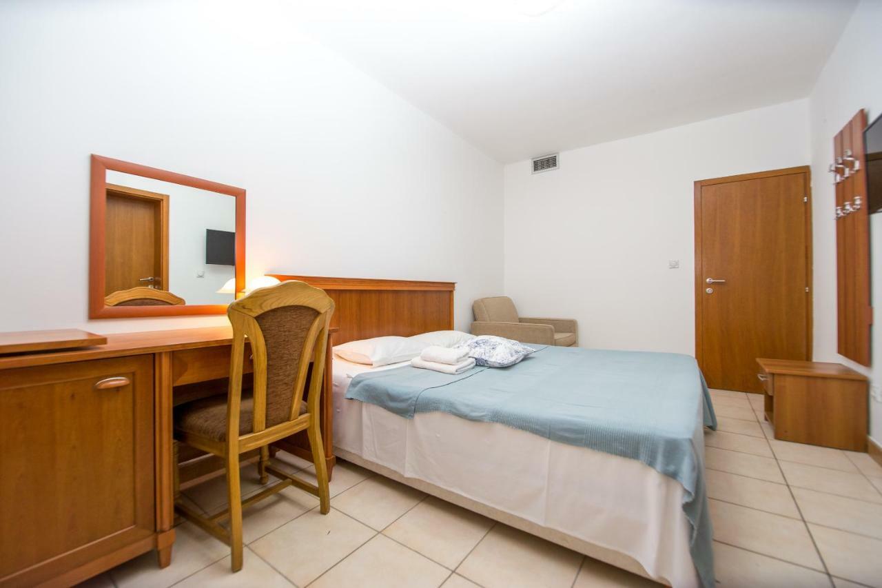 Apartments & Rooms Nikolic Budva Kültér fotó